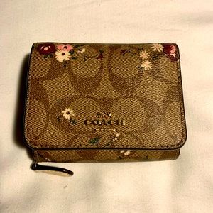Coach tri-fold wallet